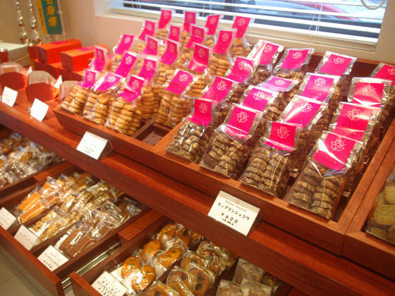 焼き菓子のラインナップも充実。