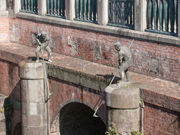 閘門橋